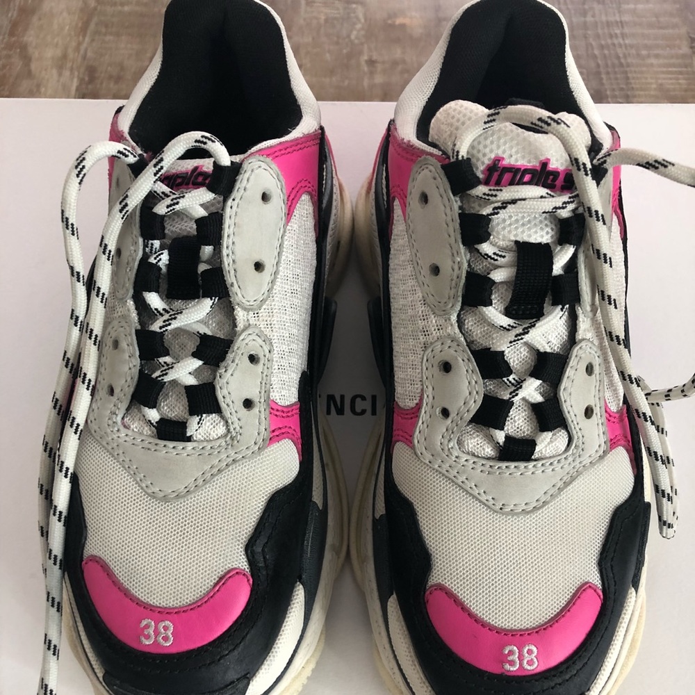 Balenciaga Triple S pink and black size 38